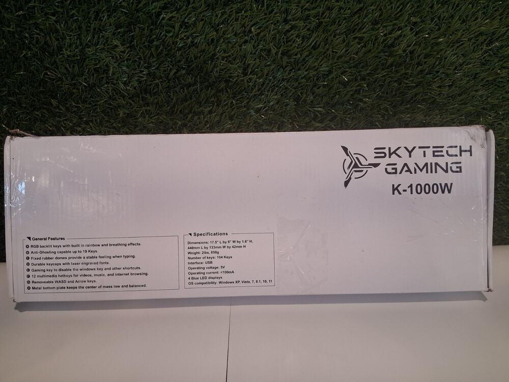 NWT Skytech Gaming K-1000W Rainbow RGB Backlit Wired White Keyboard Full Size